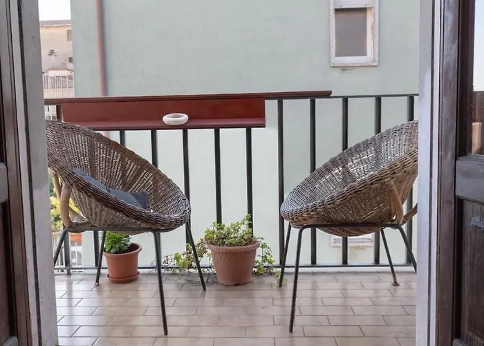 3 Minutes From Train *