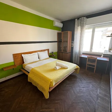 Gasthof 3 Minutes From Train *