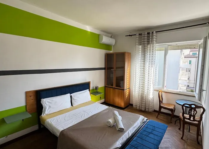 Konukevi 3 Minutes From Train