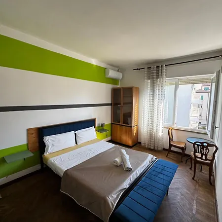 Гостевой дом 3 Minutes From Train