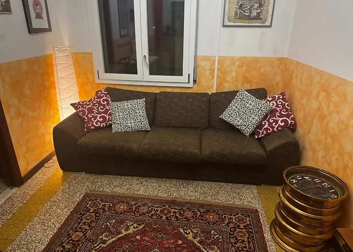 Гостевой дом 3 Minutes From Train *