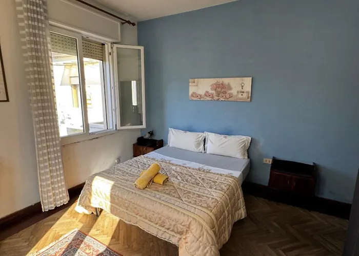 3 Minutes From Train *