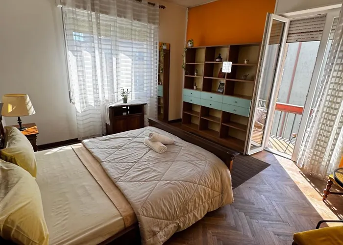 3 Minutes From Train Mestre